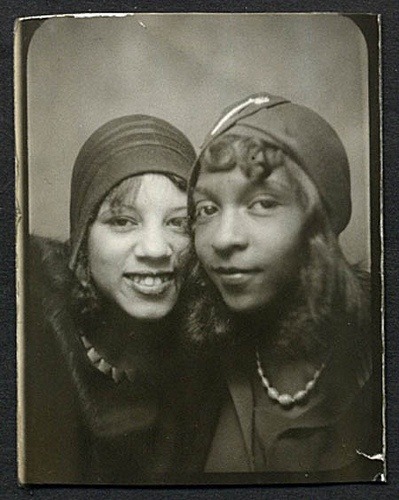 acceber74:  chocolateandwater:  nudiemuse:  cultureisnotacostume:  thenewwomensmovement:  sydneyflapper:  nudiemuse:  ersassmus:  African American flappers and Jazz Age women  HOLY SHIT I HAVE NEVER SEEN BLACK FLAPPERS BEFORE!  There were many fabulous