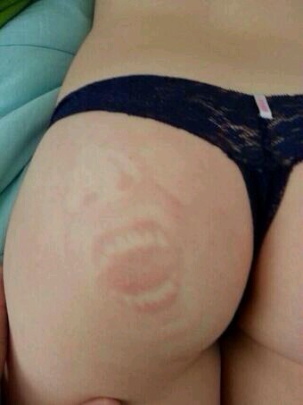 daddy-so-nasty:thickasshambones: Branding that ass! Lol  Yep..thatd be my face..only.closer