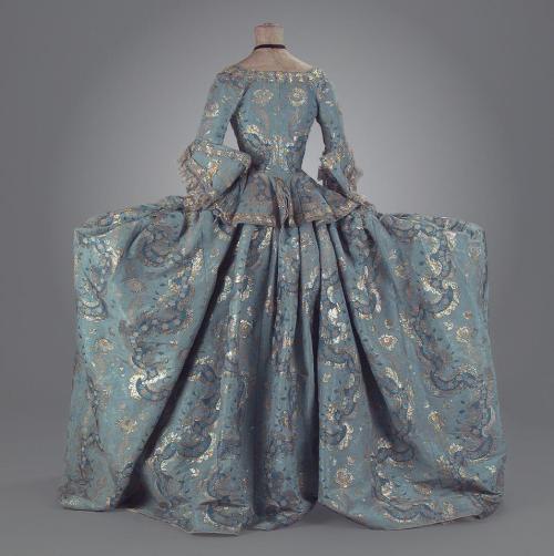 Court dress, 1760-70