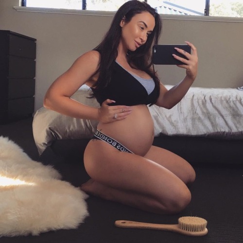 Very Sexy And Round!