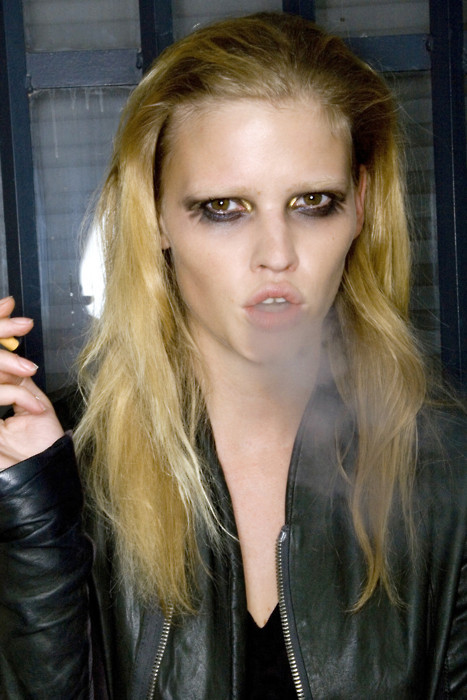 r0slyakova:  Lara Stone | PRADA SS 2008 (MFW)  Mmmm