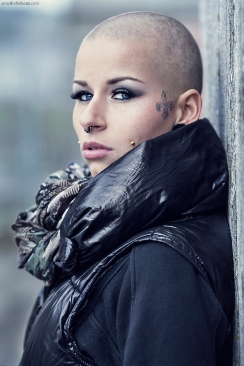 crazyjrebel:  She’s my female crush