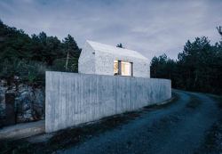 keepingitneutral: Compact Karst House, Vrhovlje, Slovenia, Dekleva Gregoric Architects, Photographs: Janez Marolt 