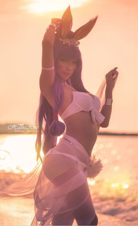 geekedoutlesbian:Nitocris (Fate/Grand Order) by Hane Ame Oh wow, this is some lovely cosplay.