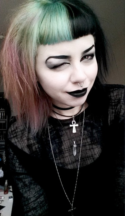 Drop dead Goregeous