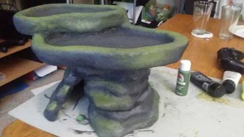 elisabomb:I finished papaya’s new hide :) it’s his hatchday next month and this is his present