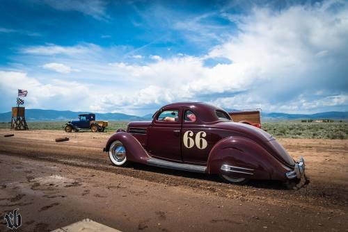 Is anyone else madly in love with #MissScarlet the #36Ford owned by @kipperstrucks ? I swear, the ca