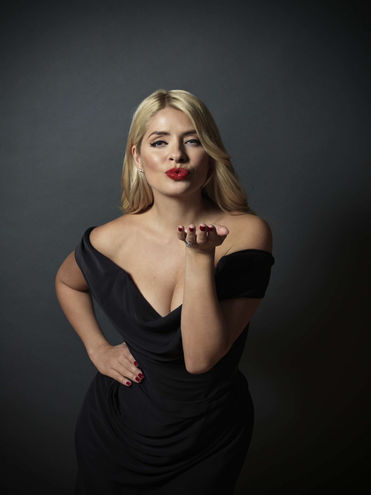 hollywforever:Holly Willoughby  porn pictures