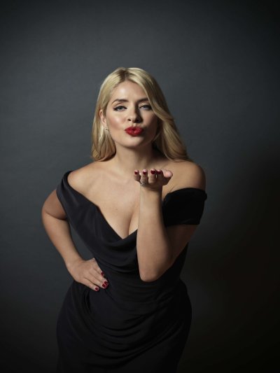hollywforever:Holly Willoughby  adult photos