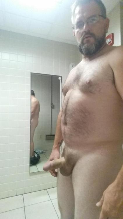 cantata4me: (via                                             [37] Dad wanting to have some fun while at work ladies. - Album on Imgur) 