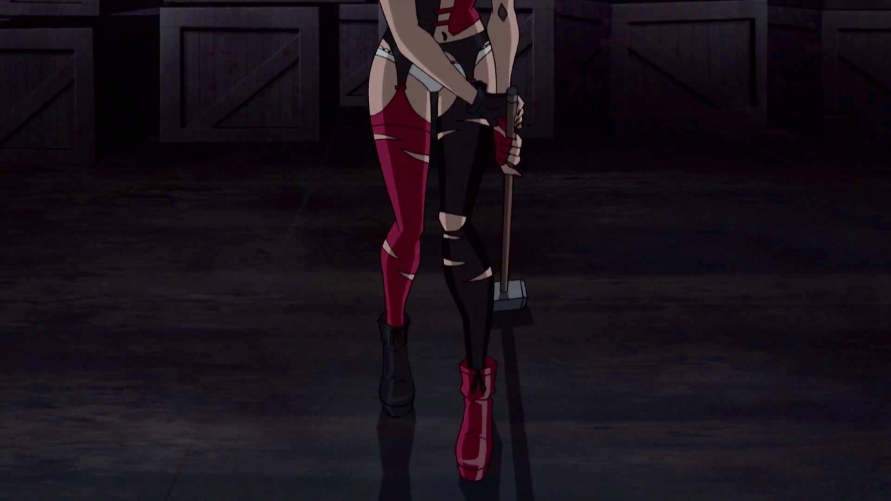codykins123:  Can we all appreciate Harley Quinn’s design and angle shots from