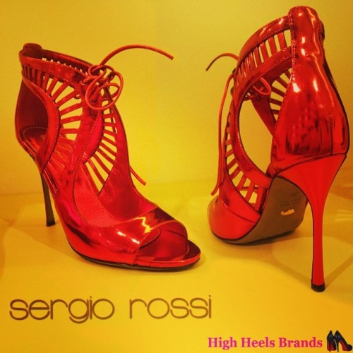 Sergio Rossi, Shoes Made in Italy #shoes #highheels #tacchialti #sandali #sandals #sergiorossi #SanM