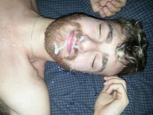 chitownslutchuck:  Death by cum drowning. #fhread my boy