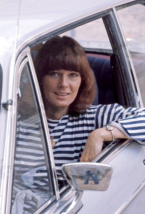 fridalution:  Anni-Frid Lyngstad (of ABBA) posing with the BMW 1602 sedan, 1975. Photographer: Ola L