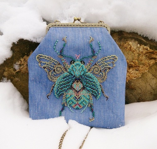 sosuperawesome:Bead Embroidered BagsDragon Lover Art on EtsySee our #Etsy or #Embroidery tags