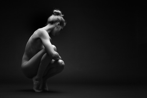 exquisitelyintimate: ondine low key by niall brownen 