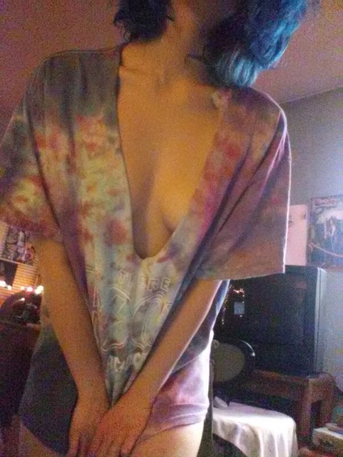 gothicgoodgirl:Comfy