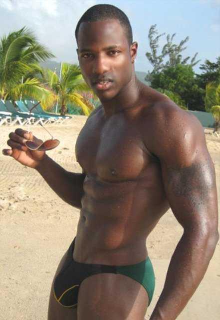 blackgayporn:  #bigbulge #TastyTuesday - sink your face into these big black bulges.