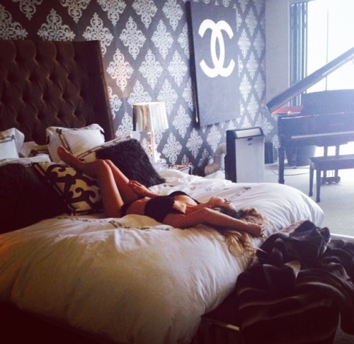chanel-and-louboutins:  ✝