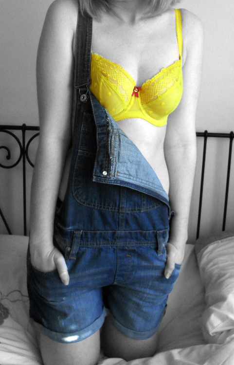 asleepylioness:   hello lioness :)  i hope this is okay as a submission! i had a lot of fun deciding what bra i was going to wear with my dungarees, this bright yellow number is one of my favourites <3 i hope you are well, lovely! this is my first