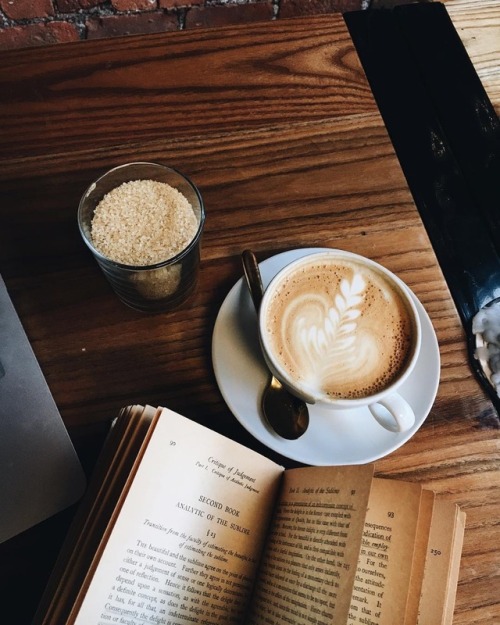 like-fairy-tales:By: Sarah | theegglife