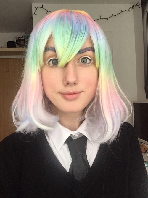 lil costest of dia from houseki i did today :’) i just finished with the wig and i’m so happy w how 