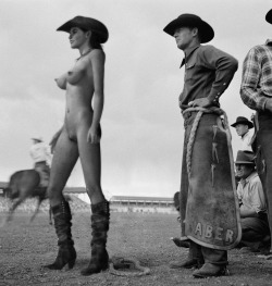 sywren:  sywren:  How did i manage to not get “chaffed” i know you are wondering. I rode my horse naked, or in the parlance of the cowboys: bareback. I did use a bridle though although, i am pretty sure with a bit more time we would have developed