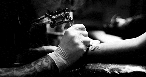 idontcareaboutyoubye:  tattoo blog 