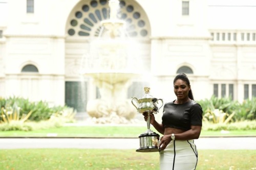 basednkrumah:Trophy photo shoot
