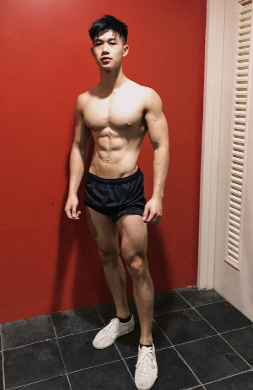 6sg:  bigcockboiii:Almost perfect. http://6sg.tumblr.com/archive
