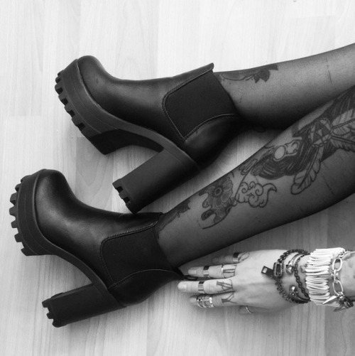 deadly-fvckk:☽ ☠ Dark Blog ☠ ☾