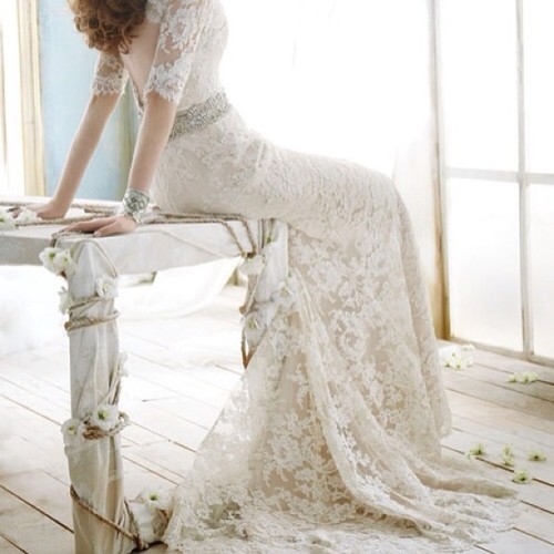 #wedding#ceremony#gown#photoshoot#bride#white#dress#beautiful#elegant#romantic#engaged#fiancee
