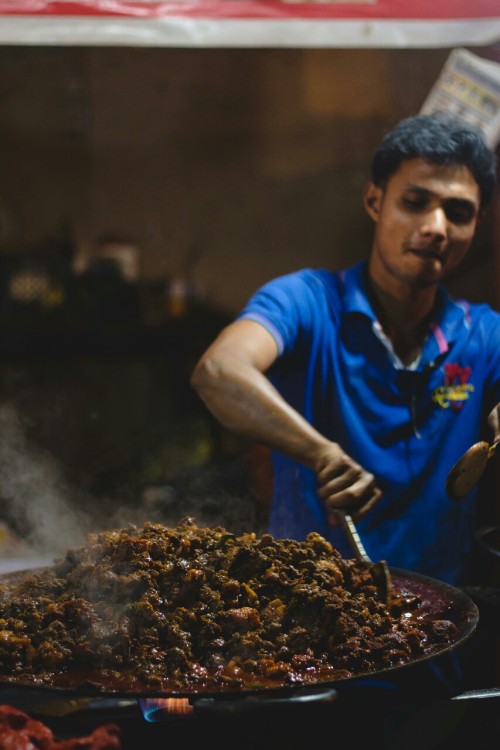 Mosque Road, Frazer Town, Bangalore. A meat-lovers heaven during the month of Ramadan.