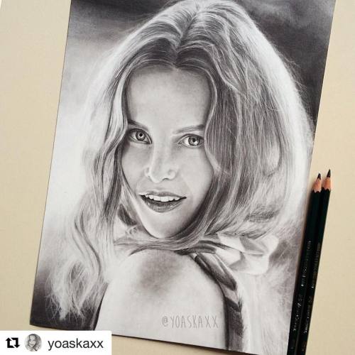 This is wicked! #Repost @yoaskaxx with @repostapp ・・・ Finished drawing of Rebecca (please tag her @b