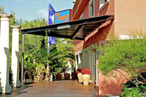 Nackt in den Balearen Urlaub - Erstes FKK-Hotel auf Mallorca eröffnet nahe am Sa Canova Strand: Apar