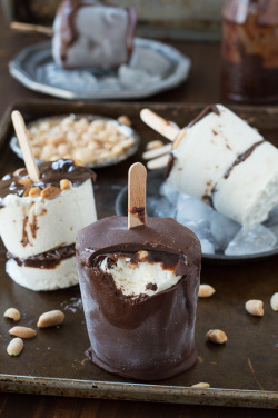 foodiebliss:  Copycat Dairy Queen Buster BarsSource:  The First Year  Where food lovers unite.   