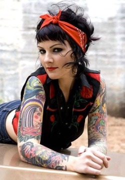 alternative-pinup:  Alternative Pinup http://lingerie-pinup.blogspot.com/