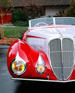 banging-the-boy:  doyoulikevintage:  1937 Delahaye Type 135  http://banging-the-boy.tumblr.com/archive 