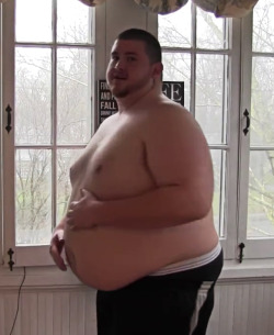 kwartha:  adiposexxxl:  This guy has got