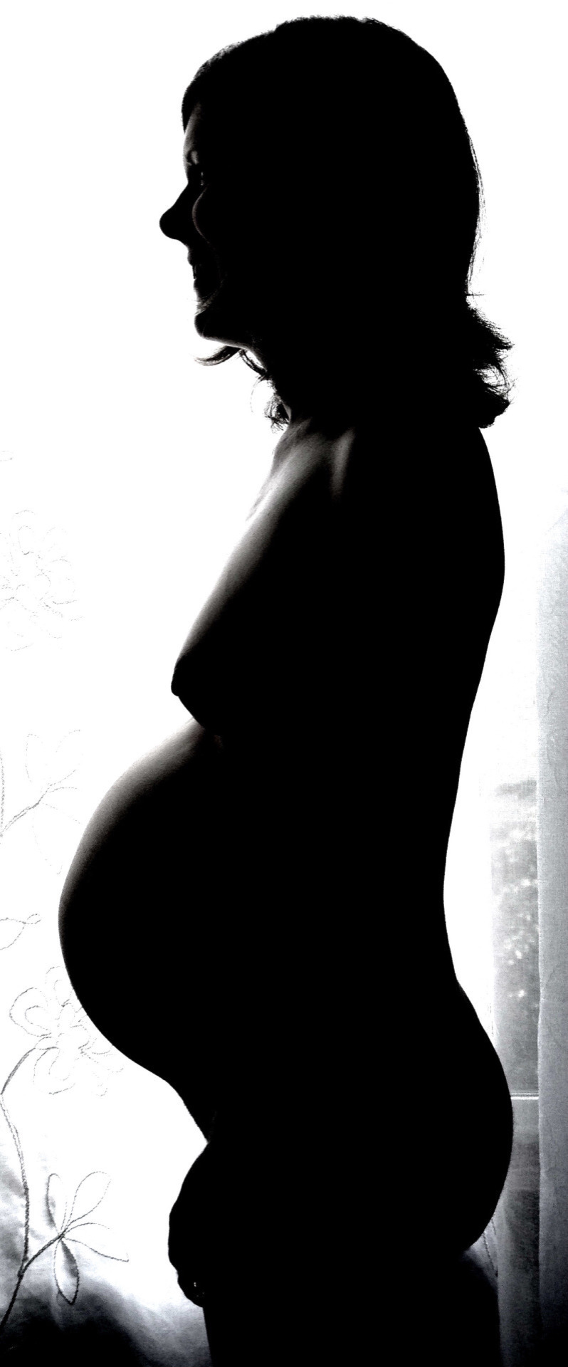 theweb4me:  This is my beautiful, shy wife during and after pregnancy. Please share