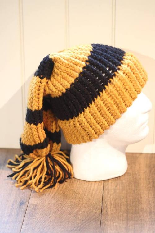 FOR SALEHand knitted Harry Potter House hats. Made from 100% acrylic high quality wool that is 