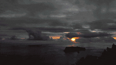 sixpenceee:  hawk080:  sixpenceee:  From dusk to dawn. via gifbay  Awesome   I especially like it when the entire sky turns golden