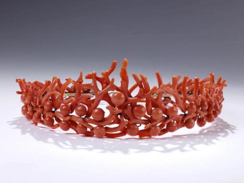 blondebrainpower:Coral tiara by Phillips Brothers, ca. 1860-1870, in the form of a wreath of sprays and berries. V&amp;A Museum