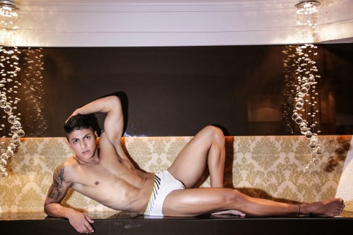 brazilmen:  brazilian escort Patrick Sedutorbrazilmen.tumblr.com adult photos