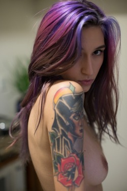 beautiful naked girls with tattoos