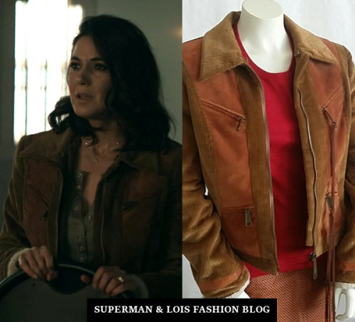 Who: Emmanuelle Chriqui as Lana Lang-CushingWhat: Dolce &amp; Gabbana Suede, Corduroy, and Shear