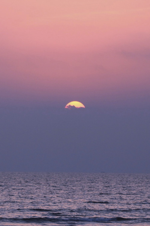 r2–d2:Sunset on Clifton Beach