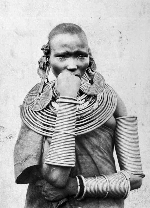 offendedpaws: 1. Maasai woman from Meru, Tanzania, ca.1900-1904.  2. Maasai woman with her arm 