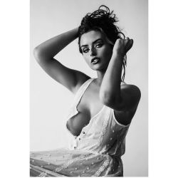 hottygram:  Sick in bed🍵😷 back to shooting next week 🙏🏻 In the meantime heres a little throwback from the Summer ♣️◻️⚫️ #BlackAndWhite shot by Aris Jerome 💋 by abigailratchford