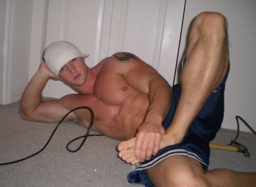 borntoservicestr8men:  The smell and the taste of your hot straight feet is paradise to me.